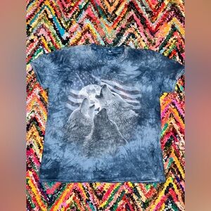 Vintage Tie-Dye Wolf Howl Graphic Tee